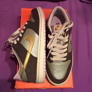 COPY - Nike dunk lows Youth size 5
